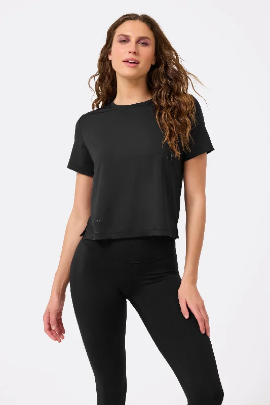 Workit Crop Tee in Black V-Neck T-Shirt Long Sleeve Cotton