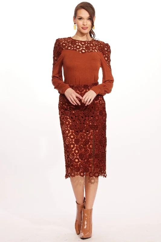 Brina Skirt – Sumatra Lace velvet skirt plush