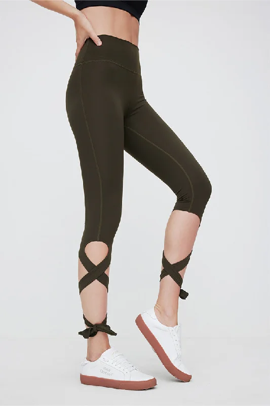 FlexEase™ Ballet Bandage Legging Elegant Shiny Black Leggings