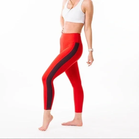 New Zyia Active Red Royalty Strip Light n Tight 7/8 Leggings Size 14-16 MSP$70 Trendy Full-Length Leggings