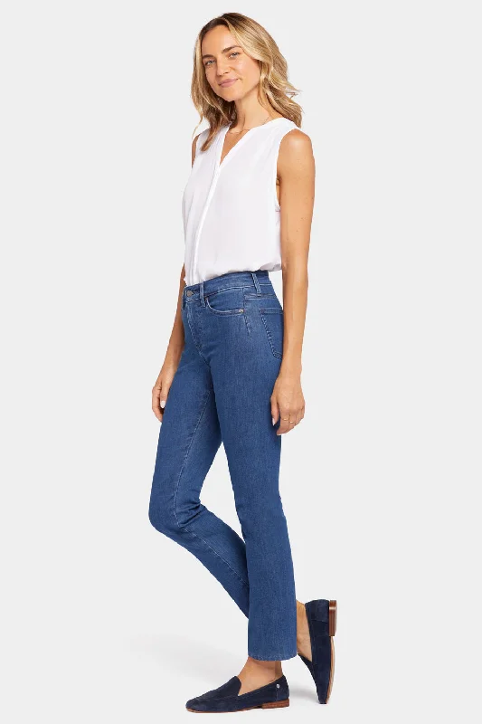 Le Silhouette Sheri Slim Jeans - Treasured Stylish High-Waist Jeans